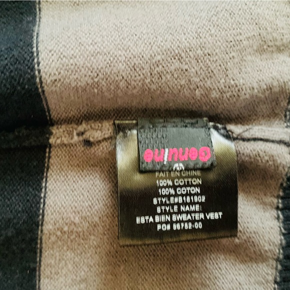 Volcom knit button down sweater vest-size M - Picture 8 of 9